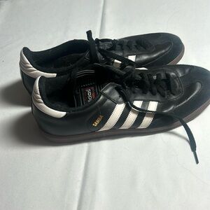 Men’s Black Adidas Sambas shoes size 12